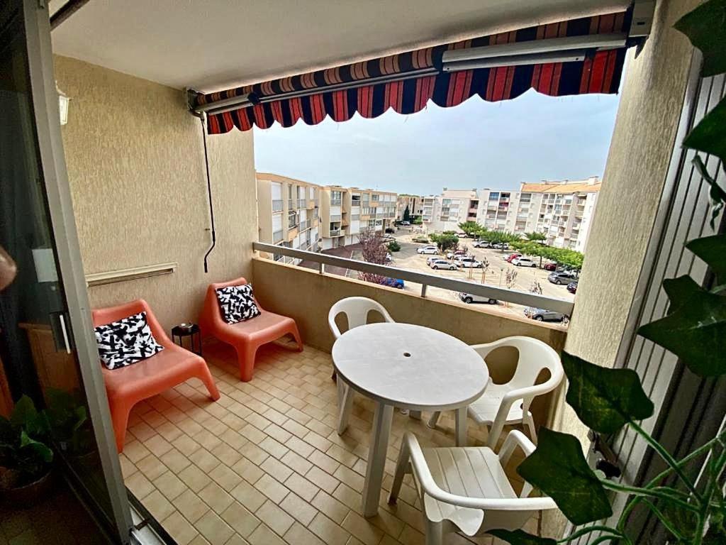 Dans En Bord De Apartment *