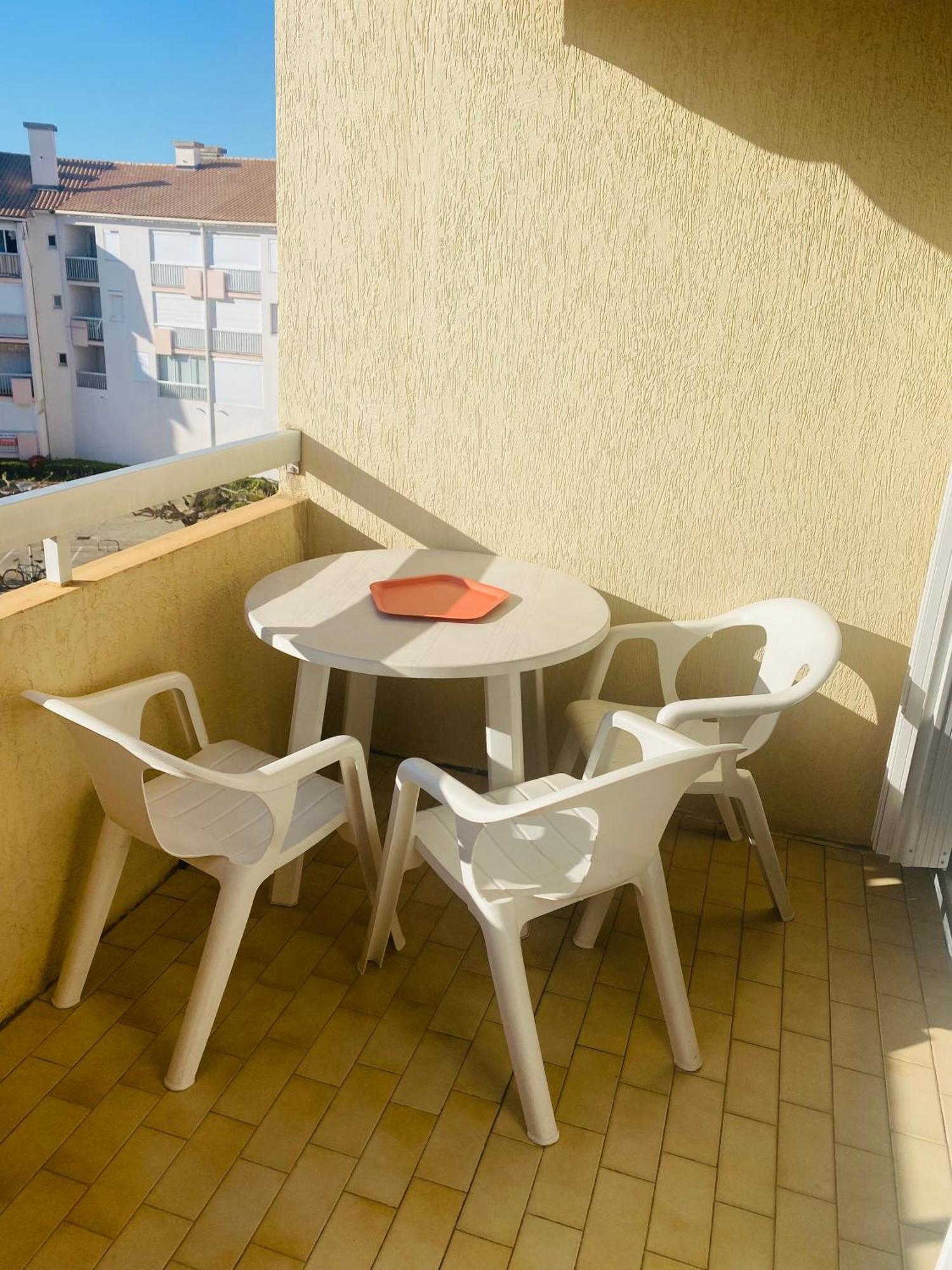 Dans En Bord De Apartment